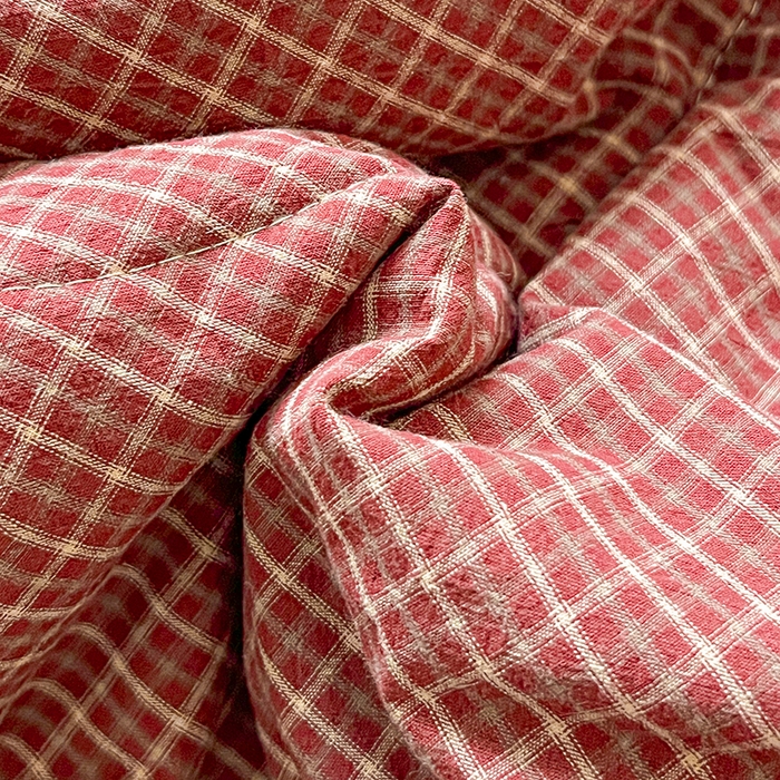 91家纺网 家纺一手货源 找家纺 古本家居 2026新款全棉鸿运马抱枕被系列 全棉鸿运马红格