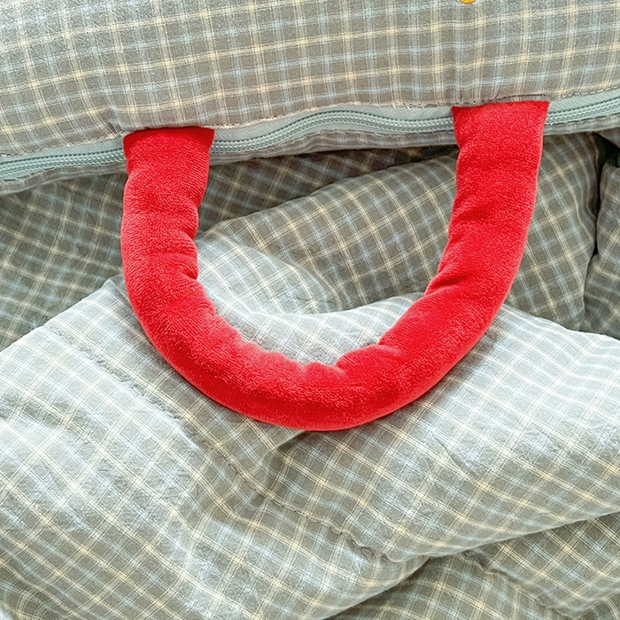 91家纺网 家纺一手货源 找家纺 古本家居 2026新款全棉鸿运马抱枕被系列 全棉鸿运马蓝格