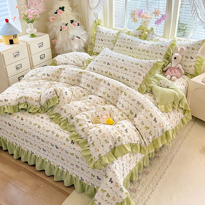 91家纺网 家纺一手货源 找家纺 唐人居 2026春夏新款皱皱水洗棉花边床盖四件套 幸运小马