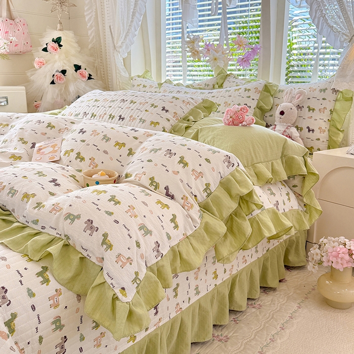 91家纺网 家纺一手货源 找家纺 唐人居 2026春夏新款皱皱水洗棉花边床盖四件套 幸运小马