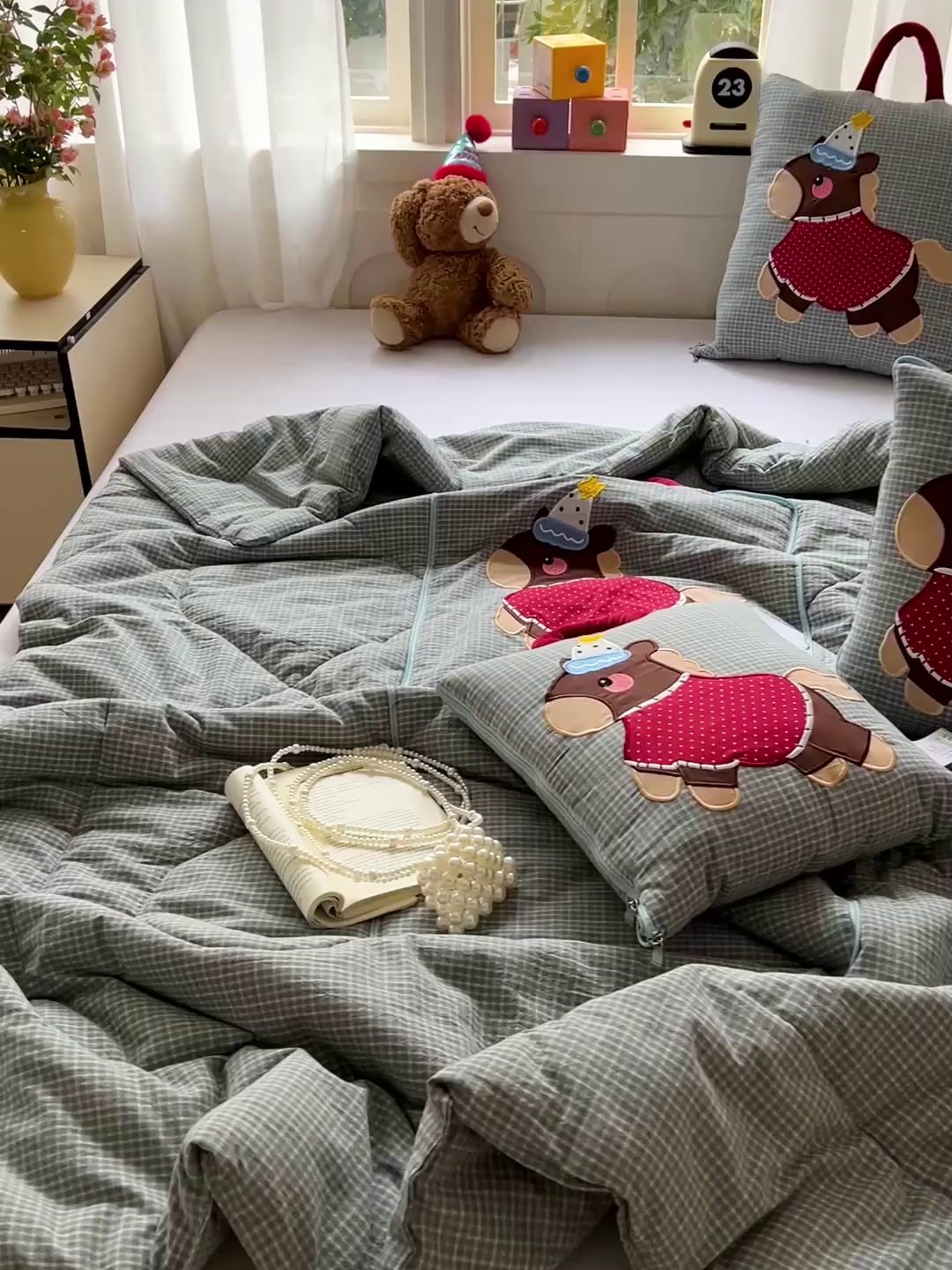 91家纺网 家纺一手货源 找家纺 古本家居 2026新款全棉鸿运马抱枕被系列 全棉鸿运马蓝格