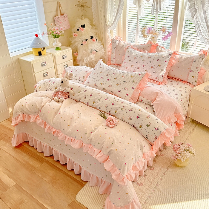 91家纺网 家纺一手货源 找家纺 唐人居 2026春夏新款皱皱水洗棉花边床盖四件套 音乐派对