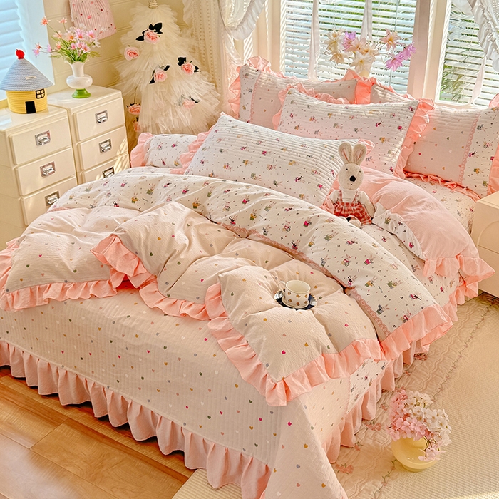 91家纺网 家纺一手货源 找家纺 唐人居 2026春夏新款皱皱水洗棉花边床盖四件套 音乐派对