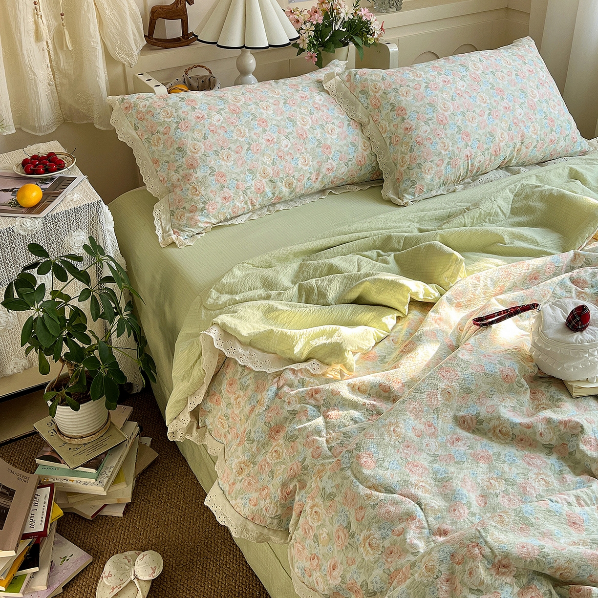 91家纺网 家纺一手货源 找家纺 一比一家纺 2026新款彩色花边木棉皱皱纱夏被四件套 邂逅