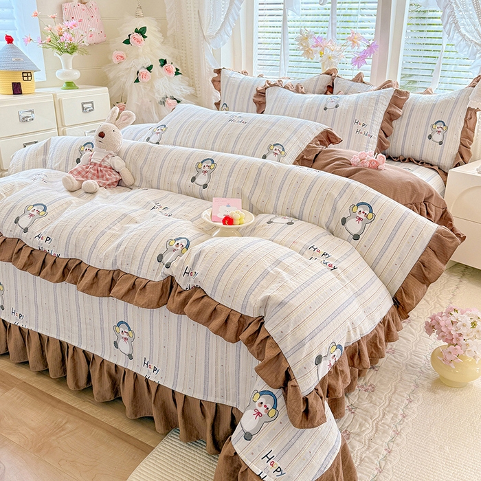 91家纺网 家纺一手货源 找家纺 唐人居 2026春夏新款皱皱水洗棉花边床盖四件套 音乐企鹅