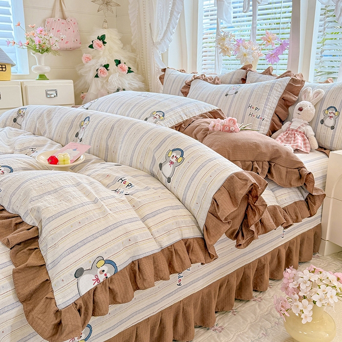 91家纺网 家纺一手货源 找家纺 唐人居 2026春夏新款皱皱水洗棉花边床盖四件套 音乐企鹅