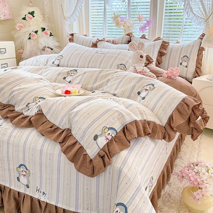 91家纺网 家纺一手货源 找家纺 唐人居 2026春夏新款皱皱水洗棉花边床盖四件套 音乐企鹅