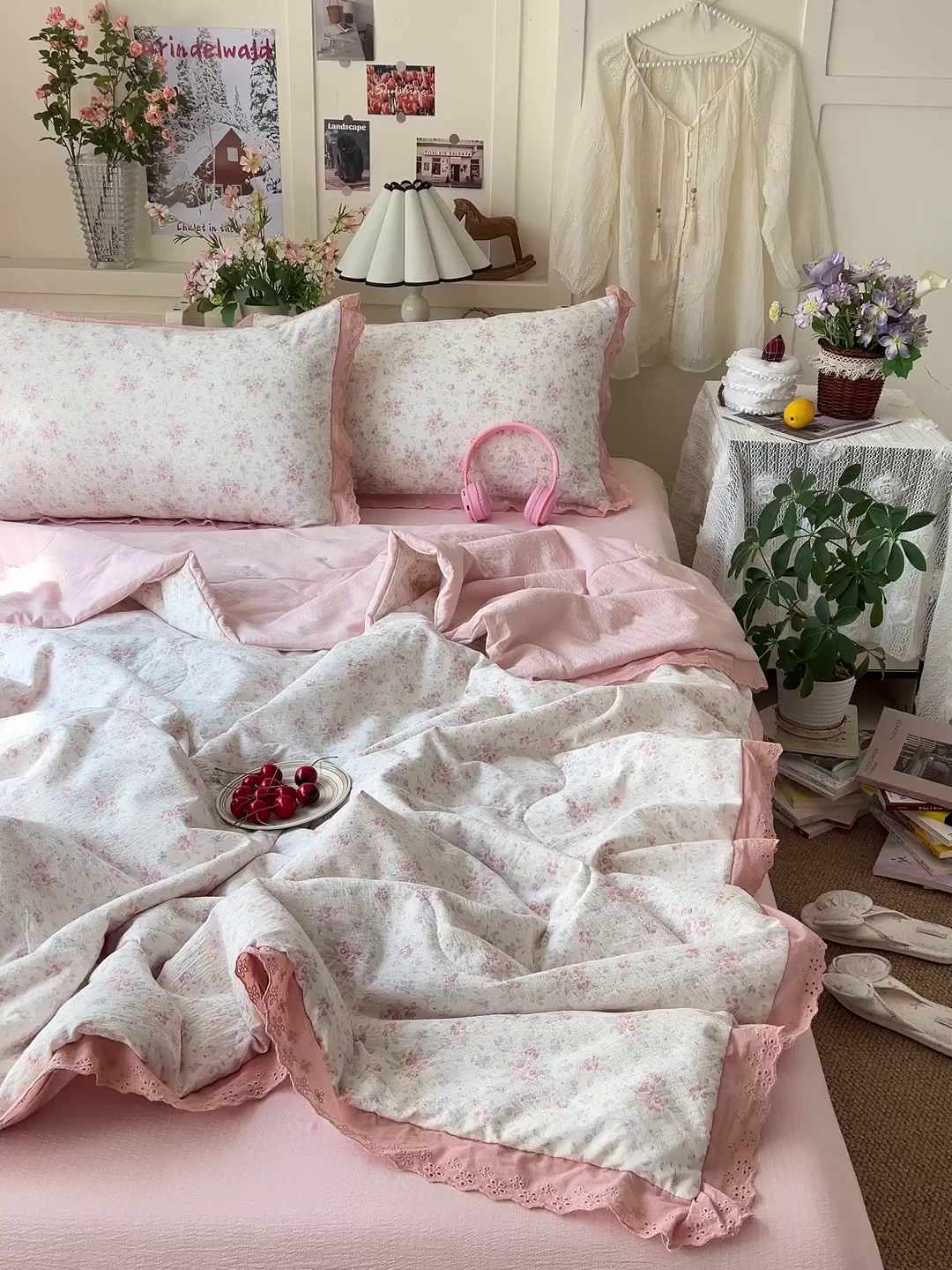 91家纺网 家纺一手货源 找家纺 一比一家纺 2026新款彩色花边木棉皱皱纱夏被四件套 樱花季