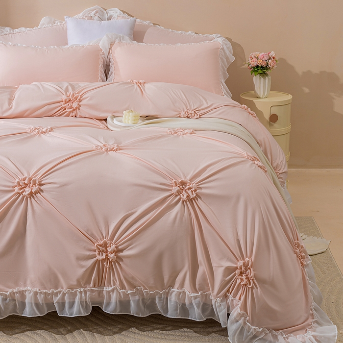 91家纺网 家纺一手货源 找家纺 恩和家纺 2026新款弹力揪花白纱飞边床单款床裙款三四件套 粉色