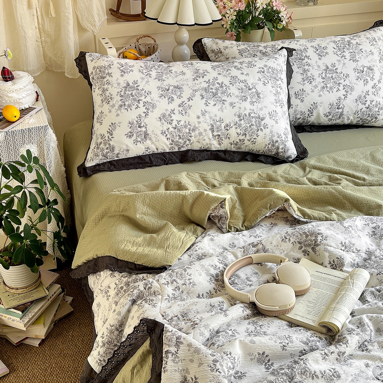 91家纺网 家纺一手货源 找家纺 一比一家纺 2026新款彩色花边木棉皱皱纱夏被四件套 悠然