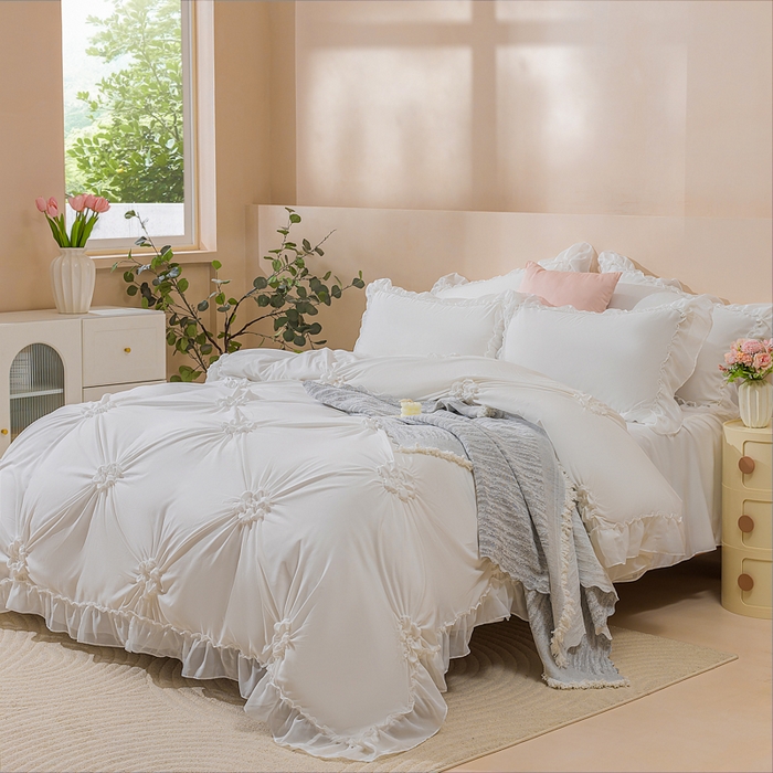 91家纺网 家纺一手货源 找家纺 恩和家纺 2026新款弹力揪花白纱飞边床单款床裙款三四件套 白色
