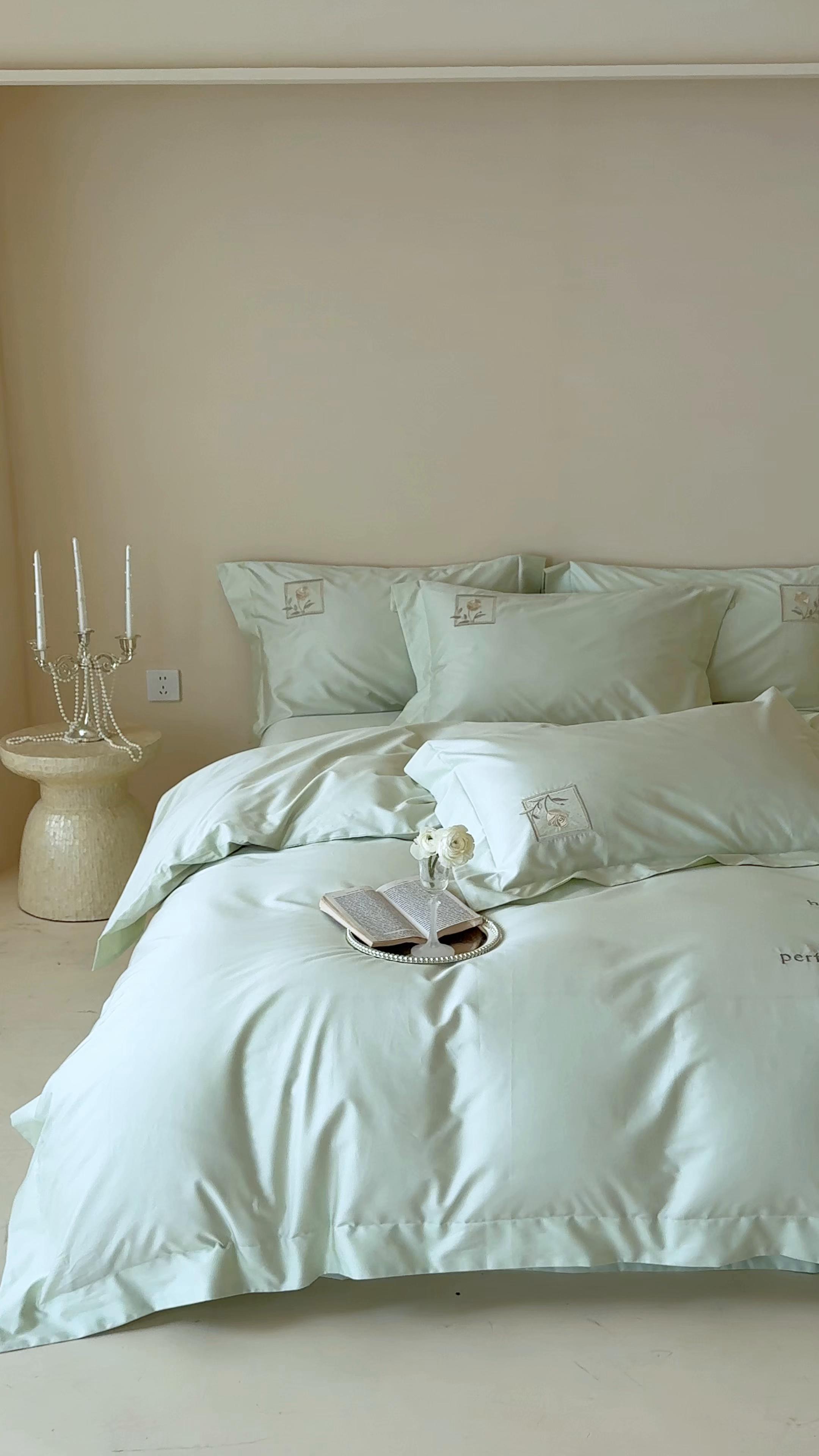 91家纺网 家纺一手货源 找家纺 泽西 2026新品刺绣50s双股全棉长绒棉宽边四件套-花栖 花栖-清新绿【控价358-378】