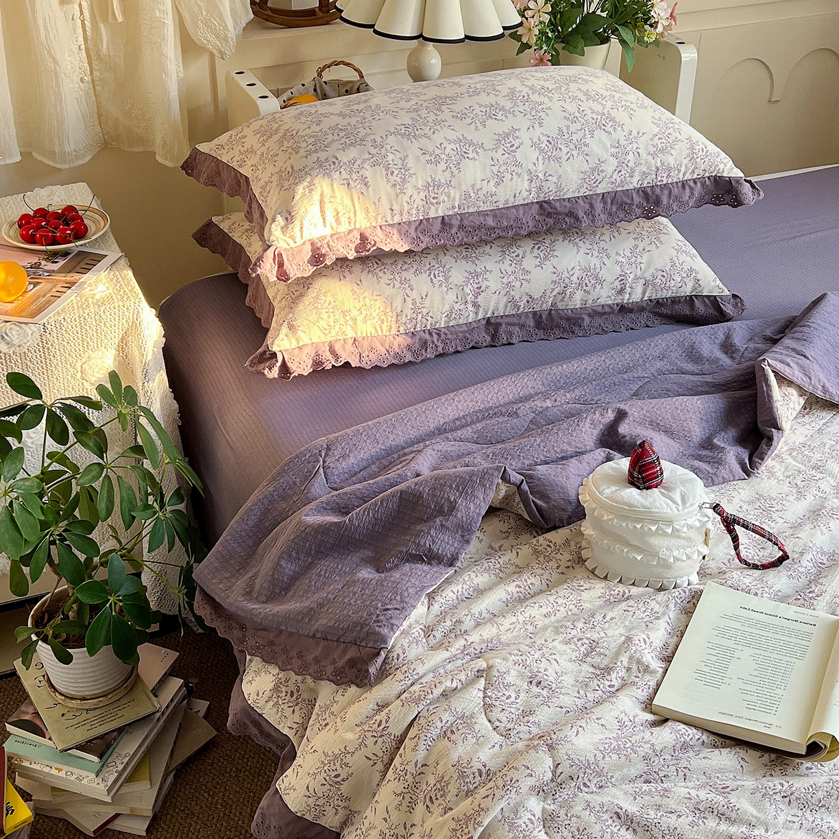 91家纺网 家纺一手货源 找家纺 一比一家纺 2026新款彩色花边木棉皱皱纱夏被四件套 紫烟