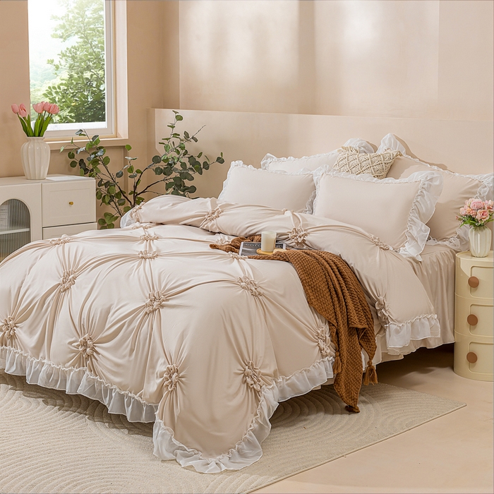 91家纺网 家纺一手货源 找家纺 恩和家纺 2026新款弹力揪花白纱飞边床单款床裙款三四件套 新驼