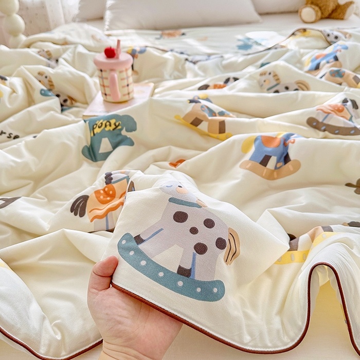 91家纺网 家纺一手货源 找家纺 萌飞  2026年新款A类针织棉嘟嘟被夏被春秋被空调被儿童学生被子被芯 马鲨拉帝