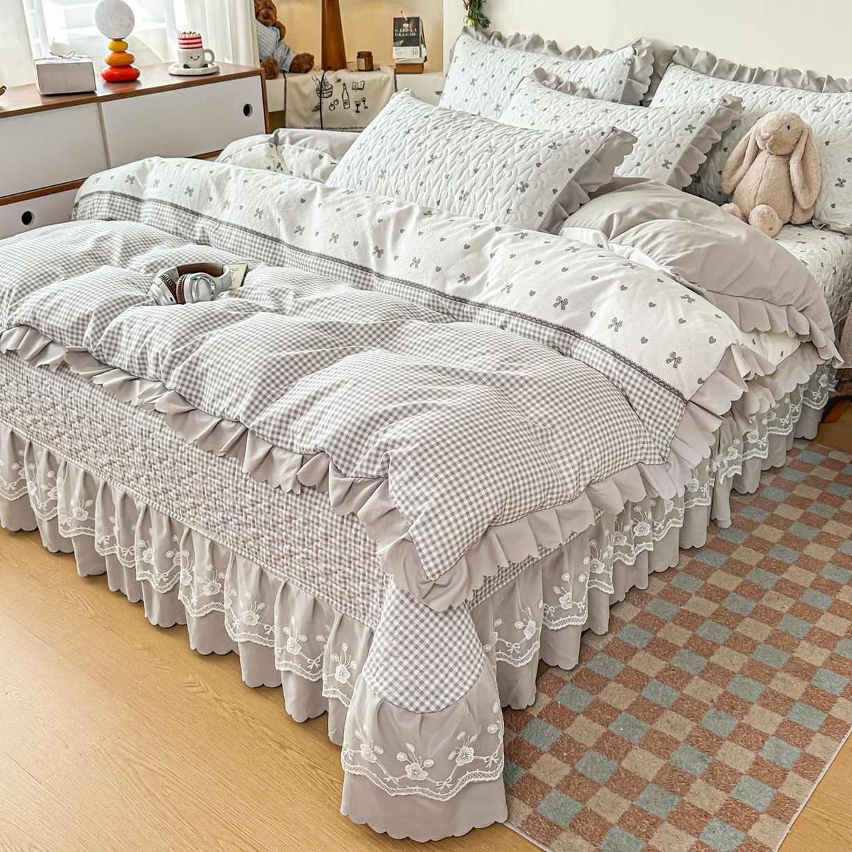 91家纺网 家纺一手货源 找家纺 （总）雅眠居 2026新款直播爆款古法仿棉双层蕾丝花边床盖四件套