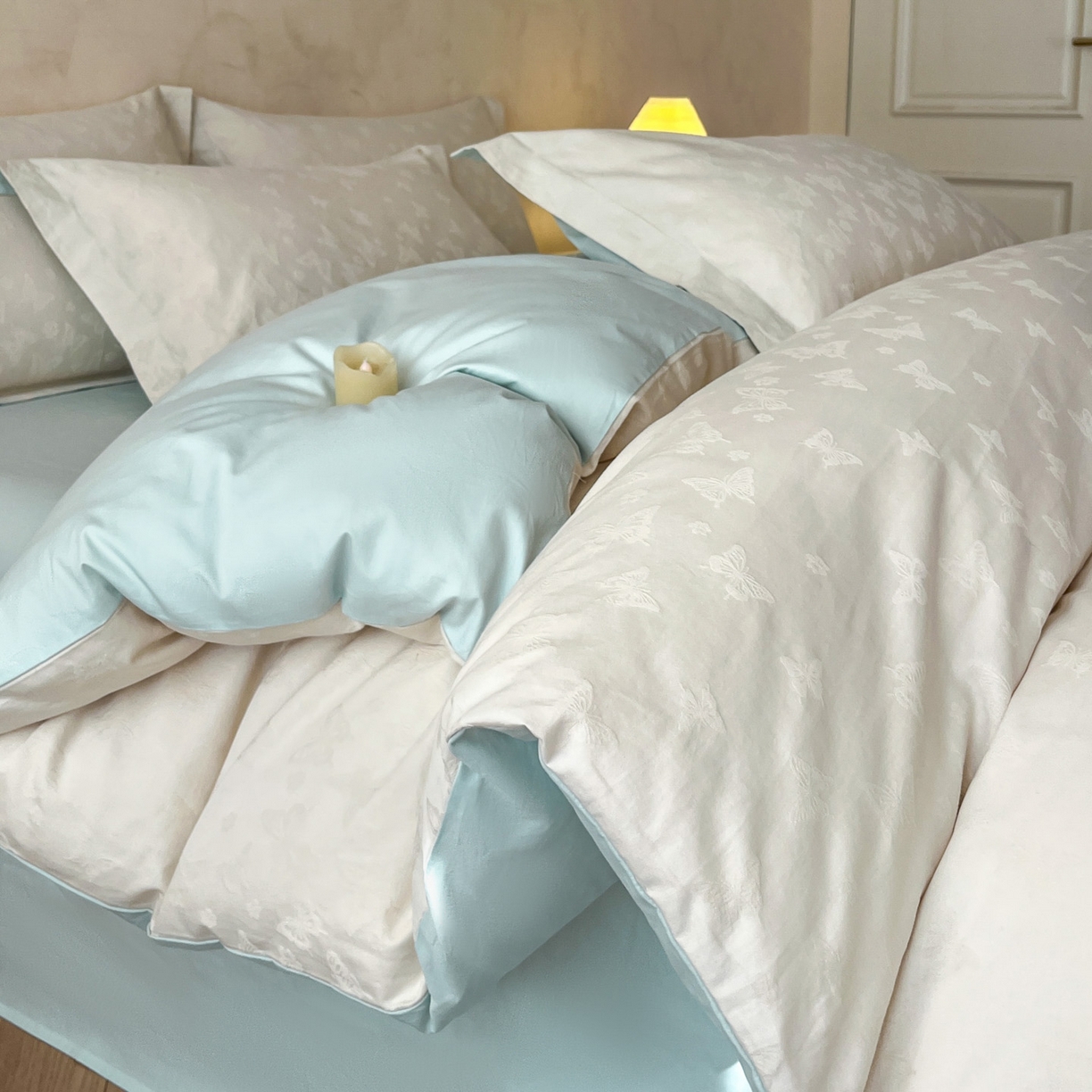 火麒麟家纺 2026新款A类全棉纯棉水洗立体浮雕提花纯棉四件套 蝶愔之舞（奶昔白）