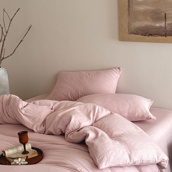 91家纺网 家纺一手货源 找家纺 泰迪爱兰Teddy ISLAND2026新款纯色色织双层纱四件套  粉色