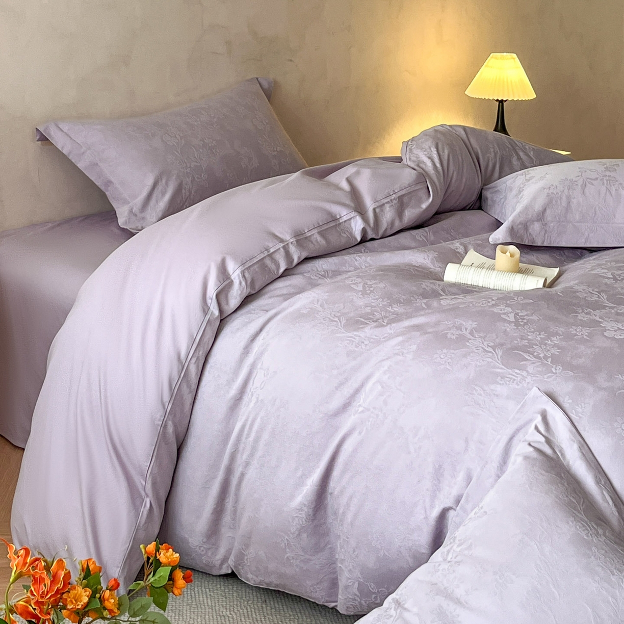 91家纺网 家纺一手货源 找家纺 火麒麟家纺 2026新款A类全棉纯棉水洗立体浮雕提花纯棉四件套 花草集市（丁香紫）