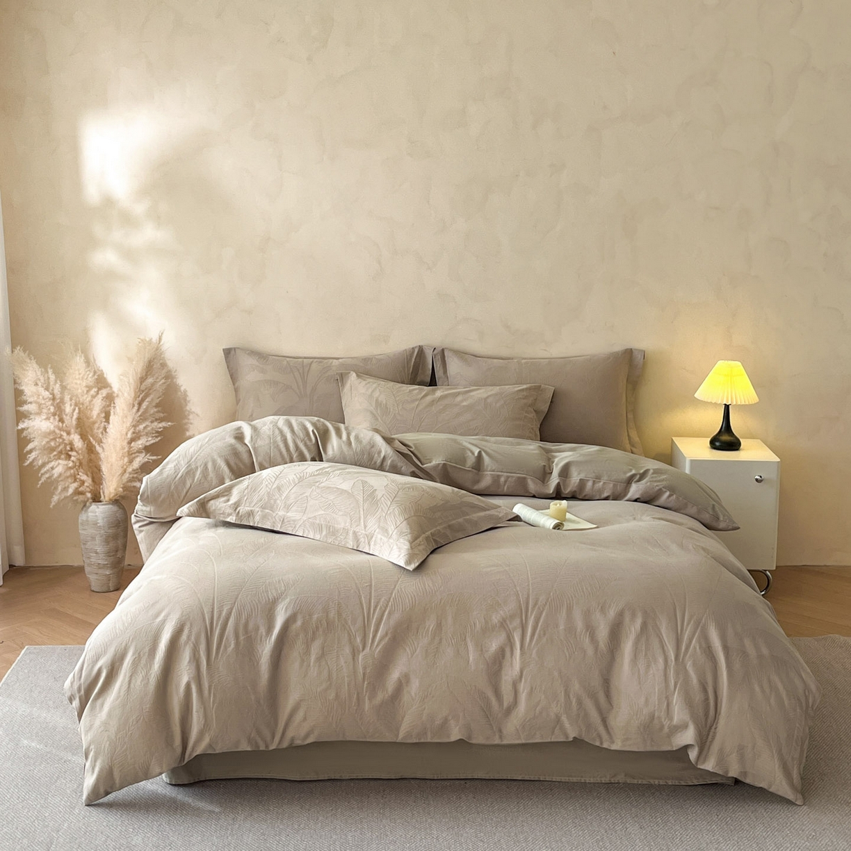 91家纺网 家纺一手货源 找家纺 火麒麟家纺 2026新款A类全棉纯棉水洗立体浮雕提花纯棉四件套 焦野（金属灰）