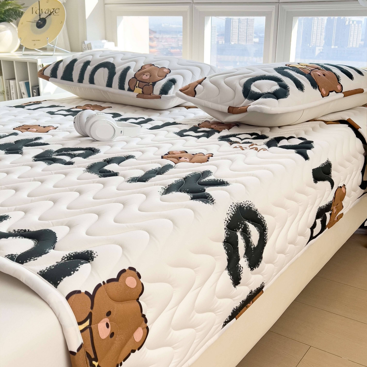 91家纺网 家纺一手货源 找家纺 希廷顿 2026新款印花夹棉防水床垫 luck熊