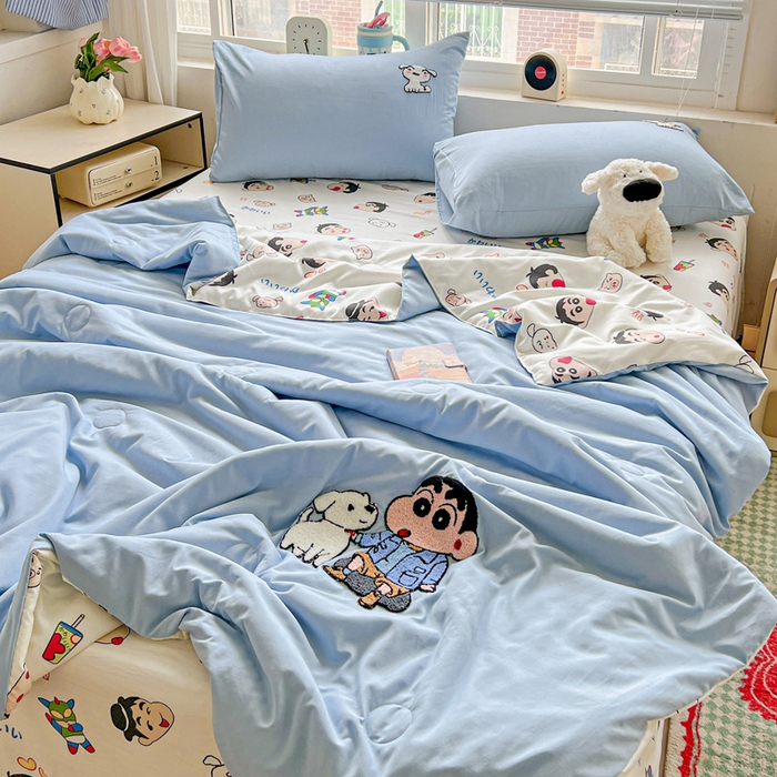 91家纺网 家纺一手货源 找家纺 一霖家纺 2026新款高克重云朵棉正版蜡笔小新夏凉被空调被夏被四件套  小红书热推爆款 夏被-小新和大白