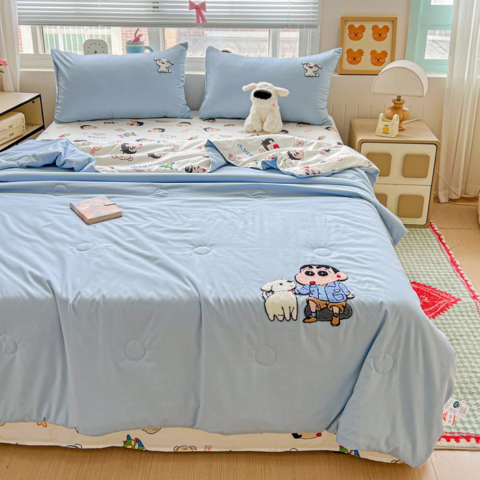 91家纺网 家纺一手货源 找家纺 一霖家纺 2026新款高克重云朵棉正版蜡笔小新夏凉被空调被夏被四件套  小红书热推爆款 夏被-小新和大白