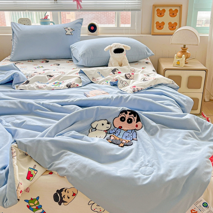 91家纺网 家纺一手货源 找家纺 一霖家纺 2026新款高克重云朵棉正版蜡笔小新夏凉被空调被夏被四件套  小红书热推爆款 夏被-小新和大白