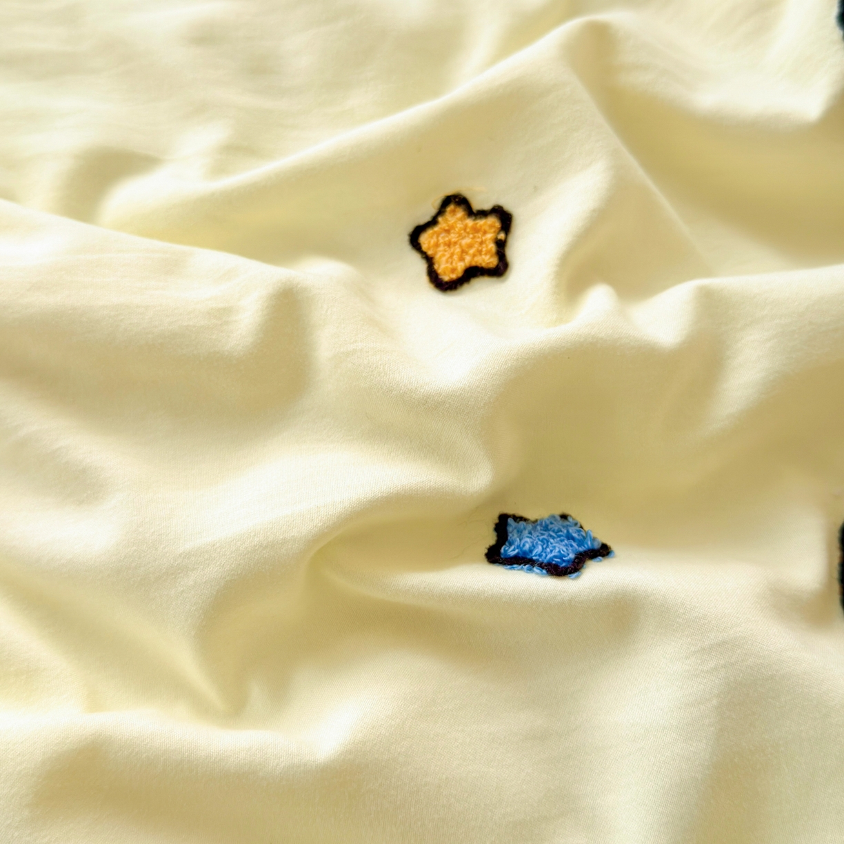 91家纺网 家纺一手货源 找家纺 一霖家纺 2026新款高克重云朵棉正版蜡笔小新夏凉被空调被夏被四件套  小红书热推爆款 夏被-呆萌蜡笔小新