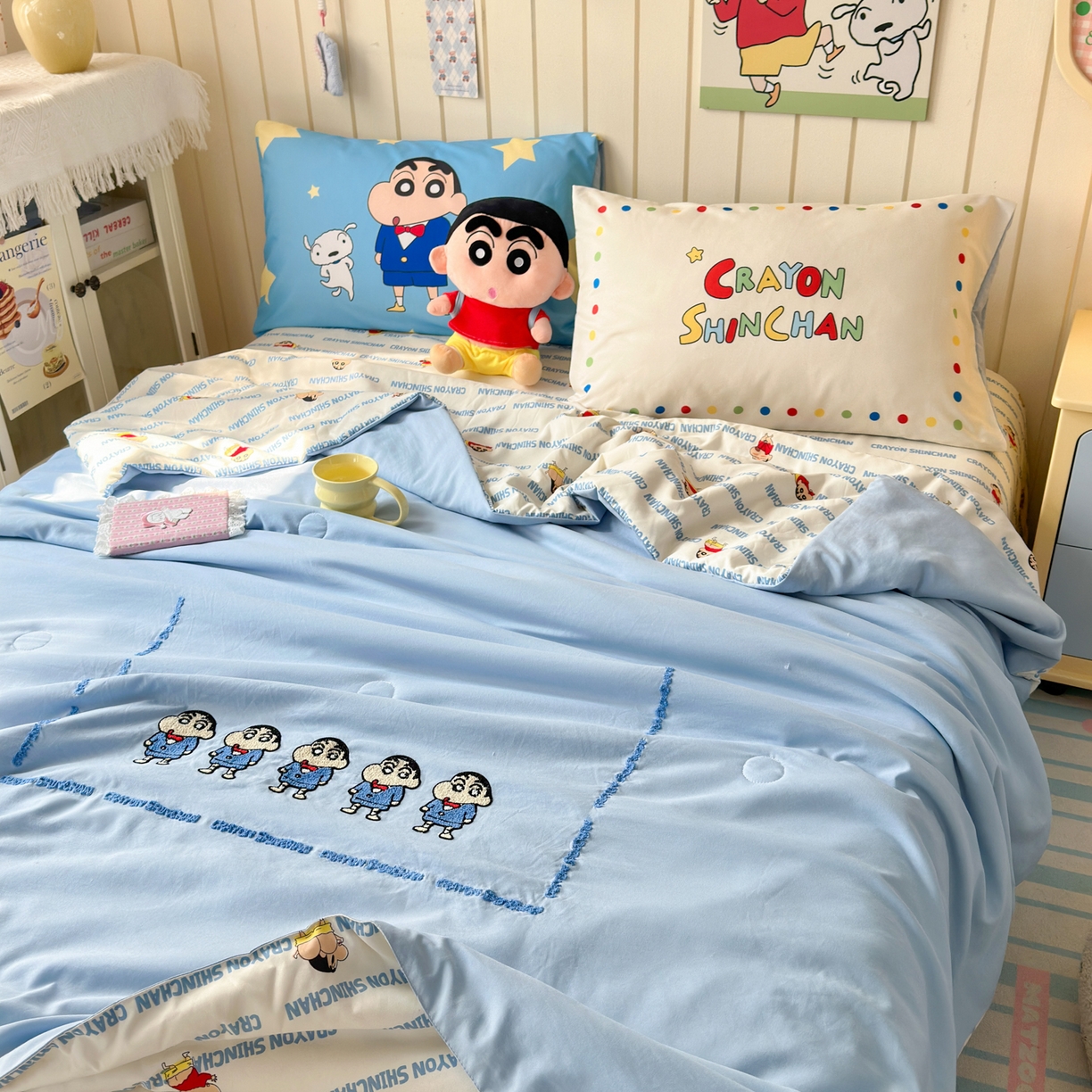 91家纺网 家纺一手货源 找家纺 一霖家纺 2026新款高克重云朵棉正版蜡笔小新夏凉被空调被夏被四件套  小红书热推爆款 夏被-小新BIUBIU