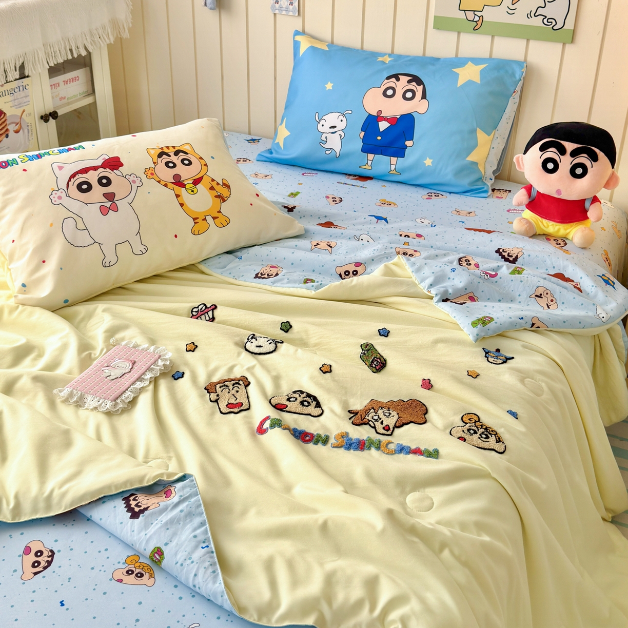 91家纺网 家纺一手货源 找家纺 一霖家纺 2026新款高克重云朵棉正版蜡笔小新夏凉被空调被夏被四件套  小红书热推爆款 夏被-呆萌蜡笔小新