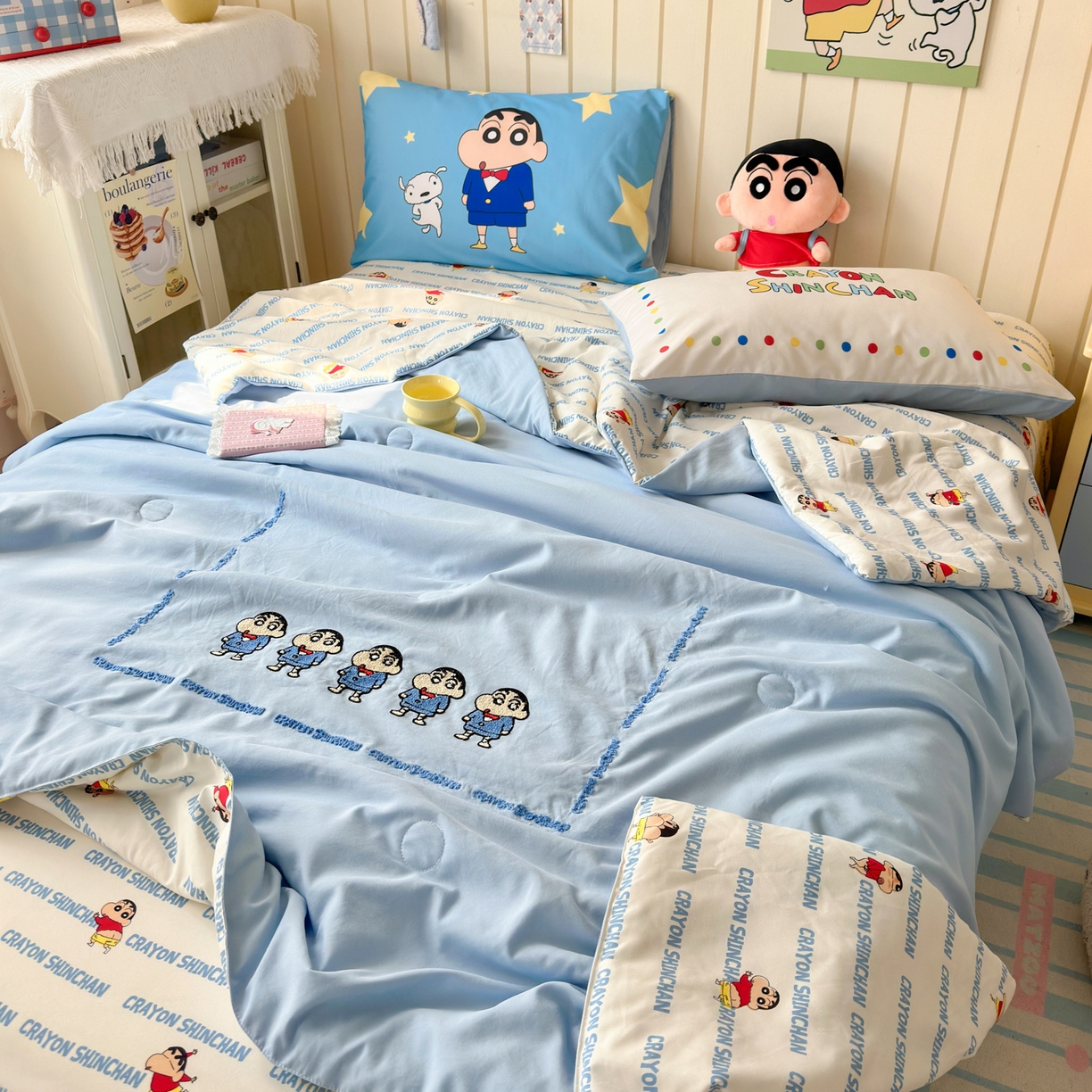 91家纺网 家纺一手货源 找家纺 一霖家纺 2026新款高克重云朵棉正版蜡笔小新夏凉被空调被夏被四件套  小红书热推爆款 夏被-小新BIUBIU