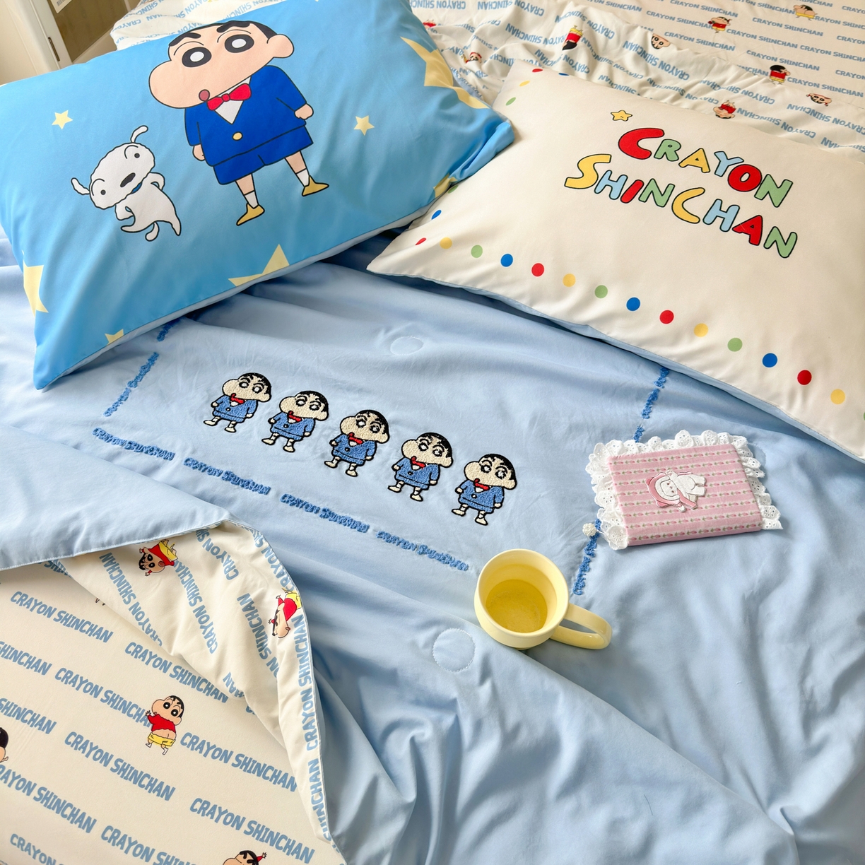 91家纺网 家纺一手货源 找家纺 一霖家纺 2026新款高克重云朵棉正版蜡笔小新夏凉被空调被夏被四件套  小红书热推爆款 夏被-小新BIUBIU