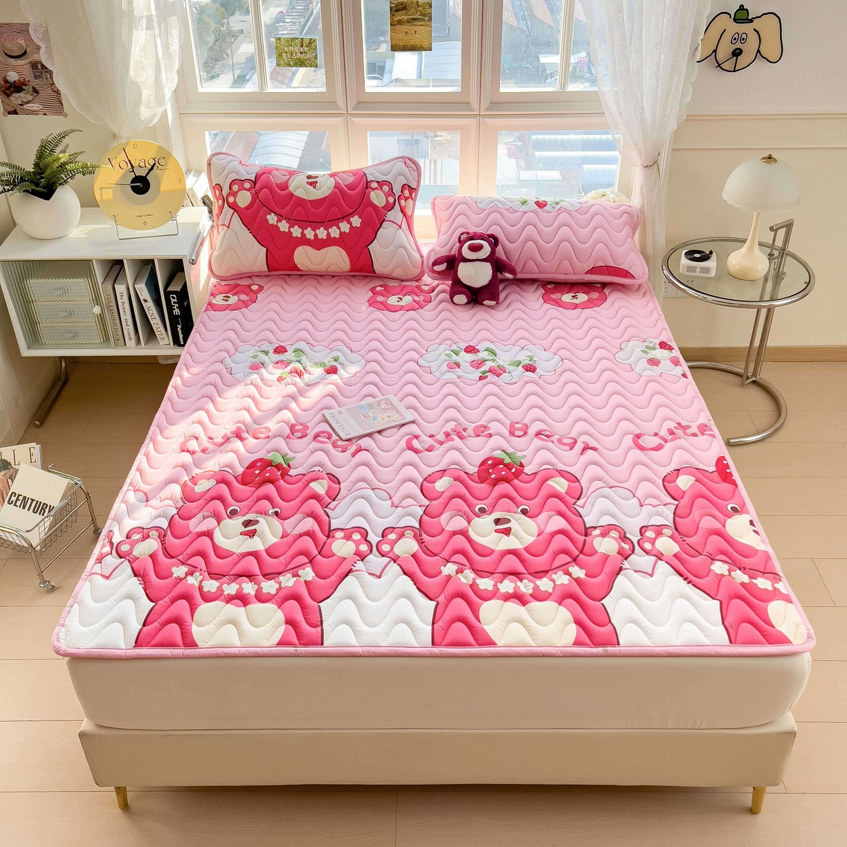 91家纺网 家纺一手货源 找家纺 希廷顿 2026新款印花夹棉防水床垫 草莓熊