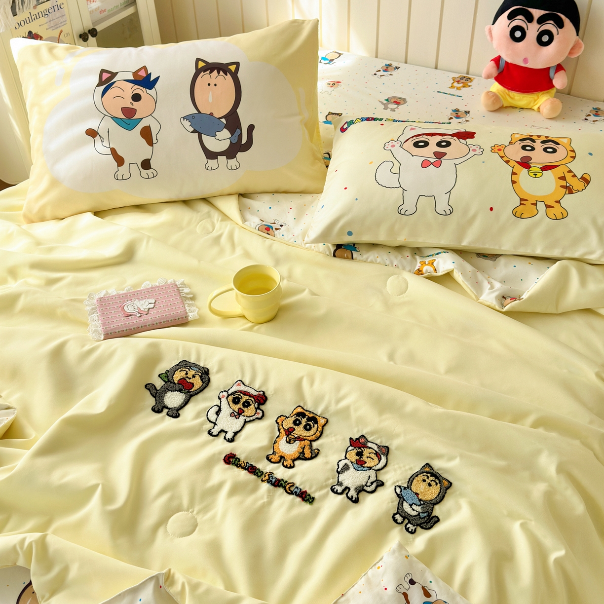 91家纺网 家纺一手货源 找家纺 一霖家纺 2026新款高克重云朵棉正版蜡笔小新夏凉被空调被夏被四件套  小红书热推爆款 夏被-小新变装秀