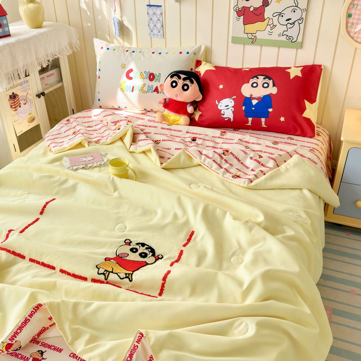 91家纺网 家纺一手货源 找家纺 一霖家纺 2026新款高克重云朵棉正版蜡笔小新夏凉被空调被夏被四件套  小红书热推爆款 夏被-嗨皮小新