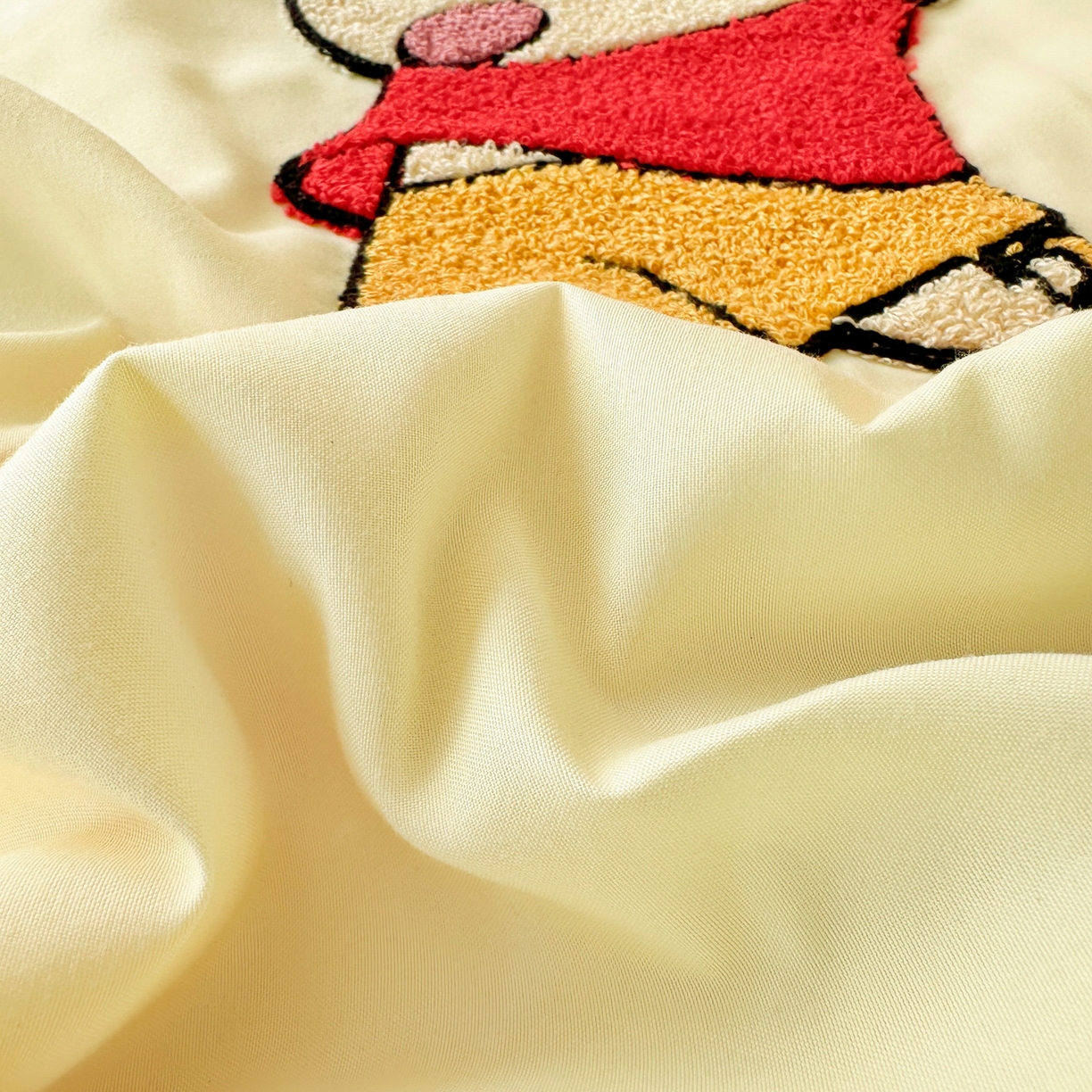 91家纺网 家纺一手货源 找家纺 一霖家纺 2026新款高克重云朵棉正版蜡笔小新夏凉被空调被夏被四件套  小红书热推爆款 夏被-嗨皮小新