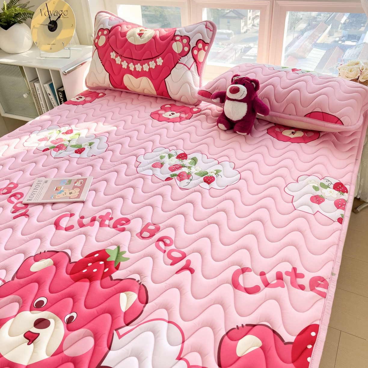 91家纺网 家纺一手货源 找家纺 希廷顿 2026新款印花夹棉防水床垫 草莓熊