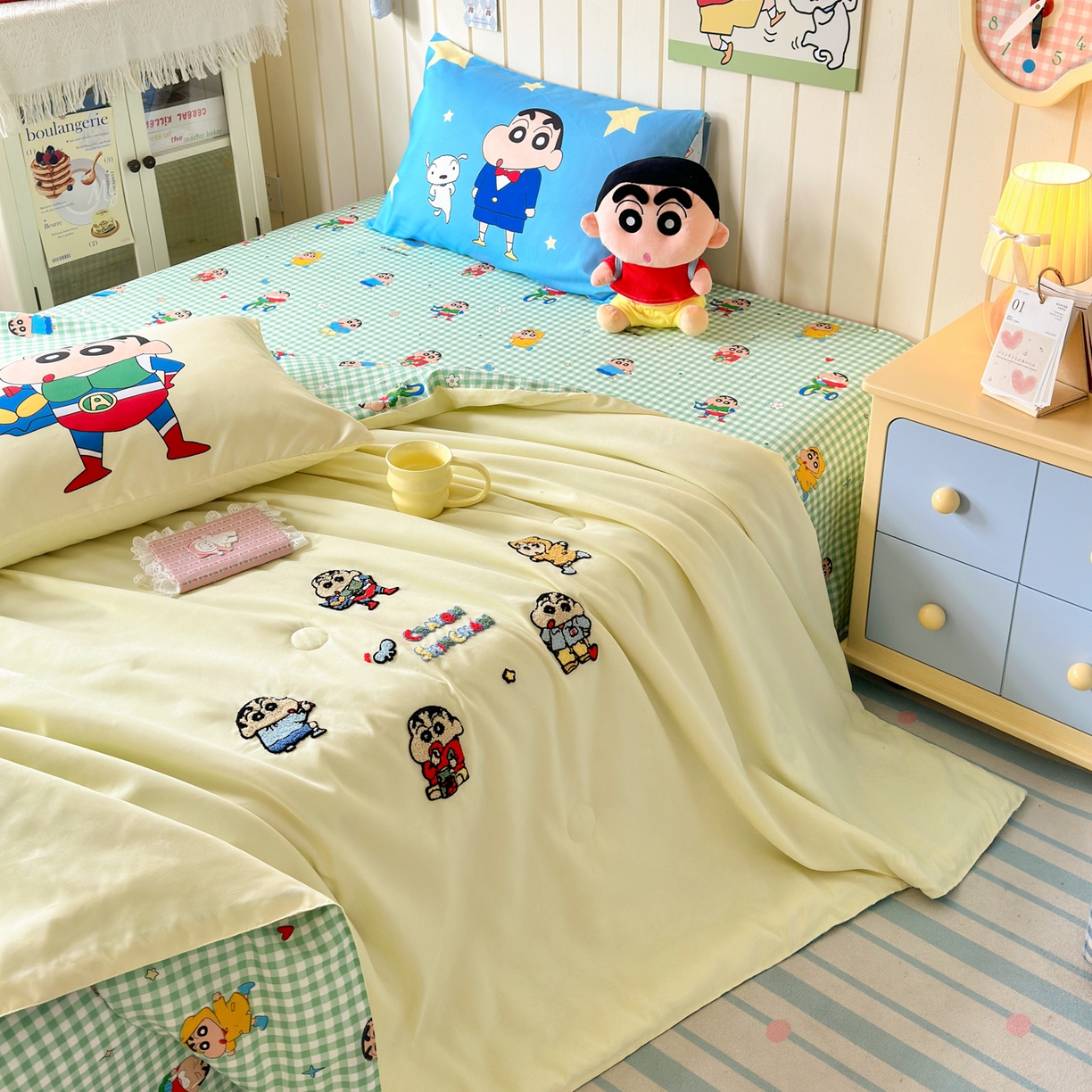 91家纺网 家纺一手货源 找家纺 一霖家纺 2026新款高克重云朵棉正版蜡笔小新夏凉被空调被夏被四件套  小红书热推爆款 夏被-动感光波