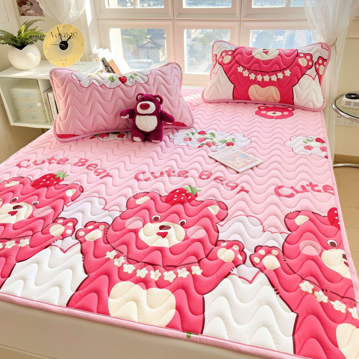 91家纺网 家纺一手货源 找家纺 希廷顿 2026新款印花夹棉防水床垫 草莓熊