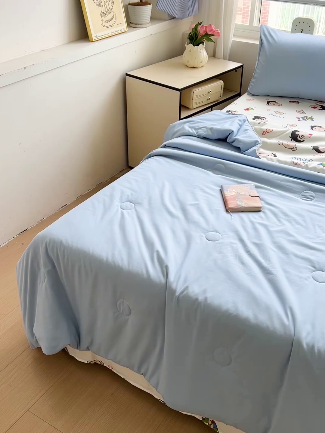 91家纺网 家纺一手货源 找家纺 一霖家纺 2026新款高克重云朵棉正版蜡笔小新夏凉被空调被夏被四件套  小红书热推爆款 夏被-小新和大白