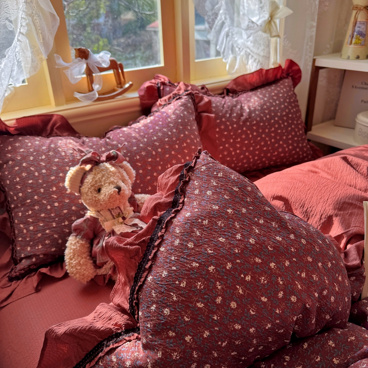 91家纺网 家纺一手货源 找家纺 芭比蔓家纺 2026春夏新款皱皱纱印花四件套 花开满满