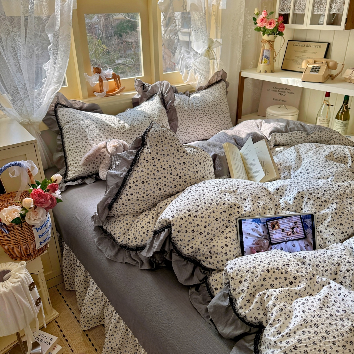 91家纺网 家纺一手货源 找家纺 芭比蔓家纺 2026春夏新款皱皱纱印花四件套 花海迷情