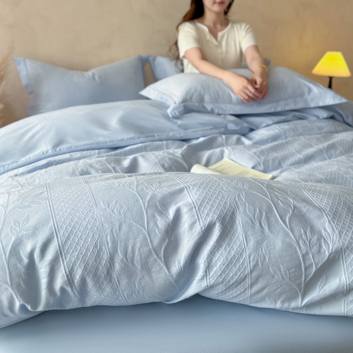 91家纺网 家纺一手货源 找家纺 火麒麟家纺 2026新款A类全棉纯棉水洗立体浮雕提花纯棉四件套 芊芊叶语（云水蓝）