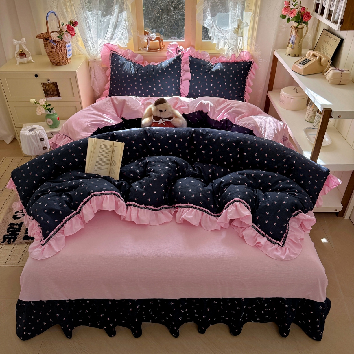 91家纺网 家纺一手货源 找家纺 芭比蔓家纺 2026春夏新款皱皱纱印花四件套 陌上花颜