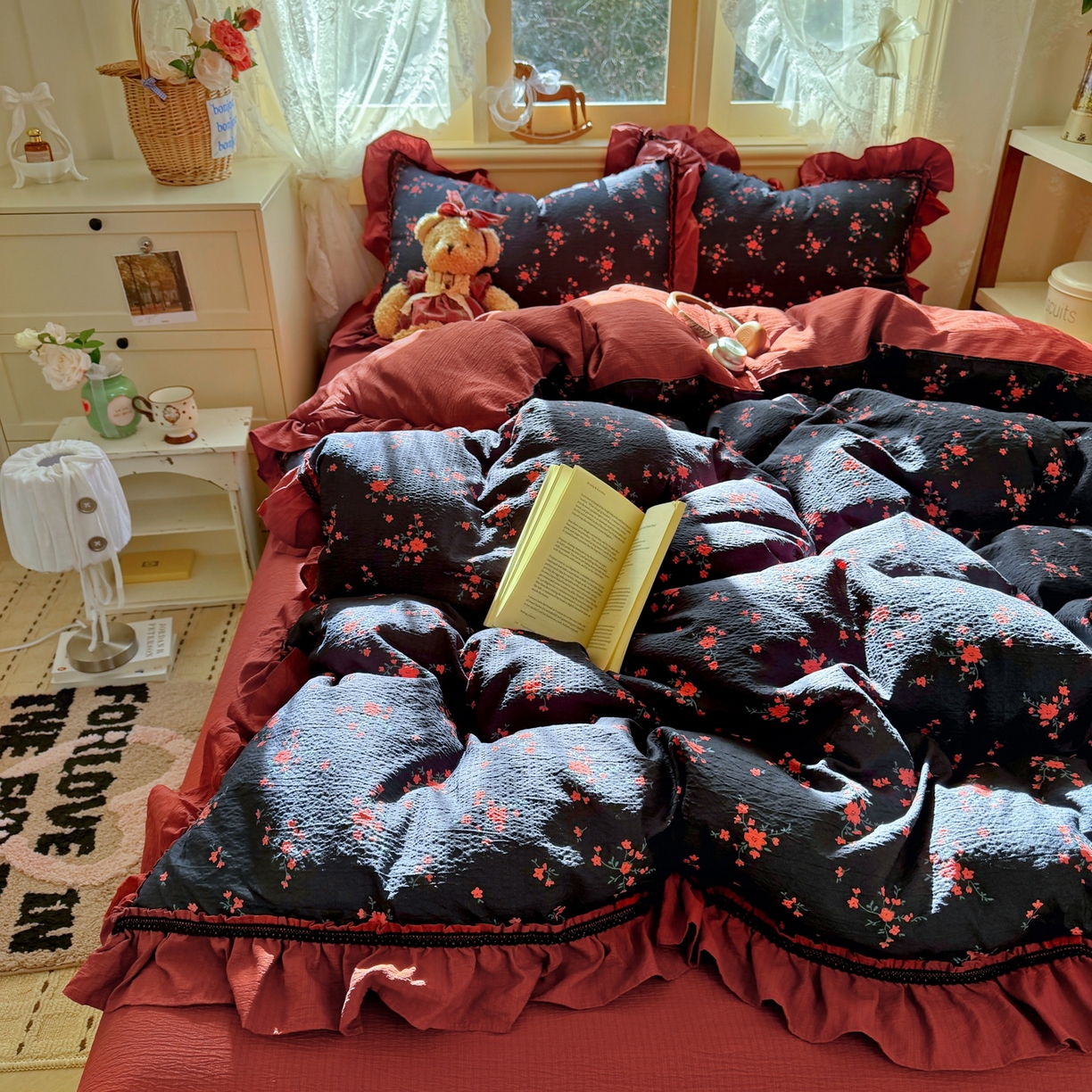 91家纺网 家纺一手货源 找家纺 芭比蔓家纺 2026春夏新款皱皱纱印花四件套 甜蜜蜜