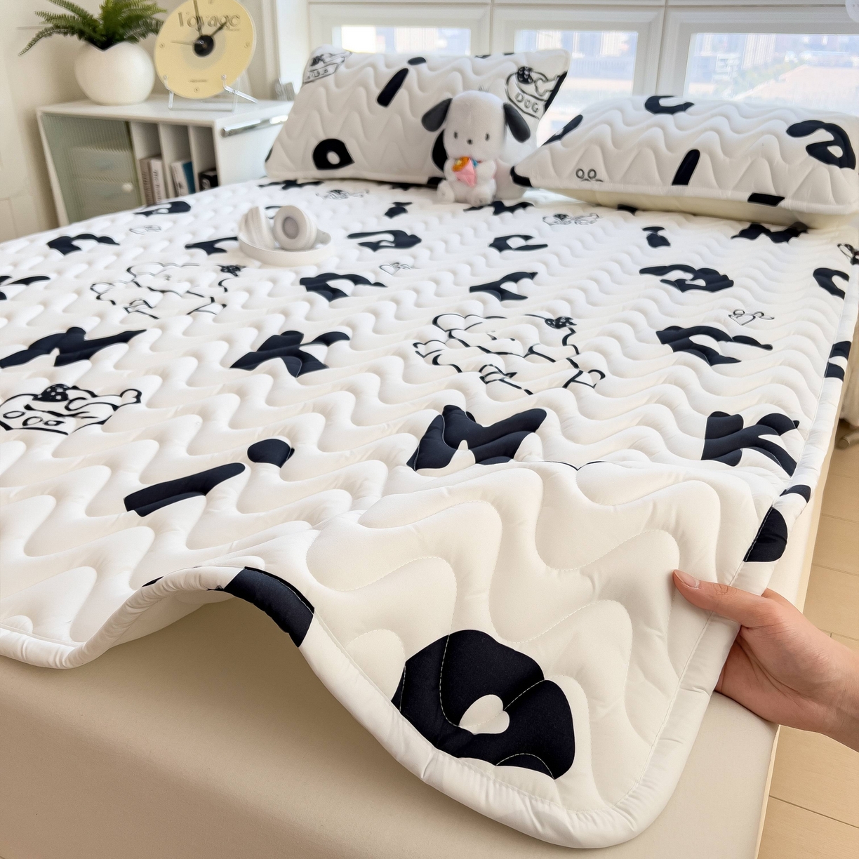 91家纺网 家纺一手货源 找家纺 希廷顿 2026新款印花夹棉防水床垫 萌宠狗