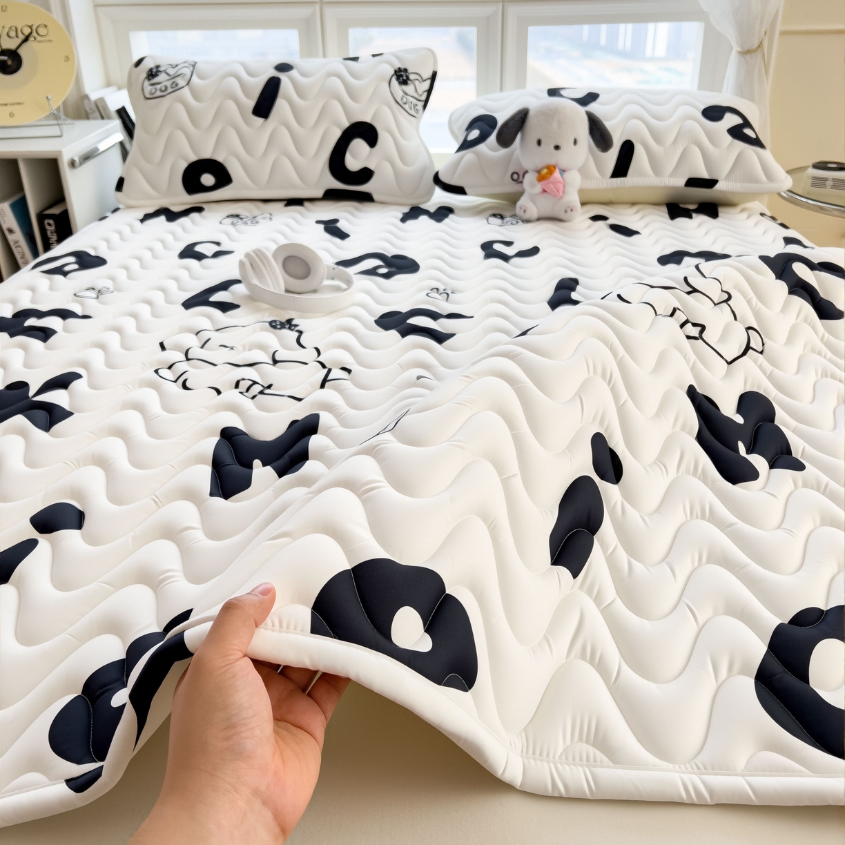 91家纺网 家纺一手货源 找家纺 希廷顿 2026新款印花夹棉防水床垫 萌宠狗