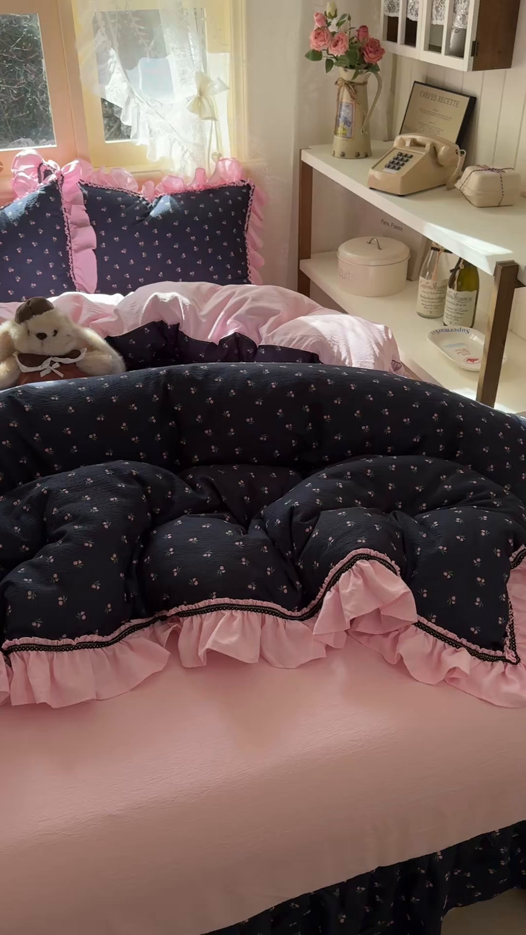 91家纺网 家纺一手货源 找家纺 芭比蔓家纺 2026春夏新款皱皱纱印花四件套 陌上花颜