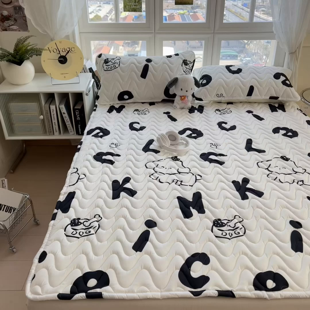 91家纺网 家纺一手货源 找家纺 希廷顿 2026新款印花夹棉防水床垫 萌宠狗